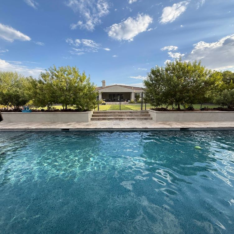 beautiful Arizona pool